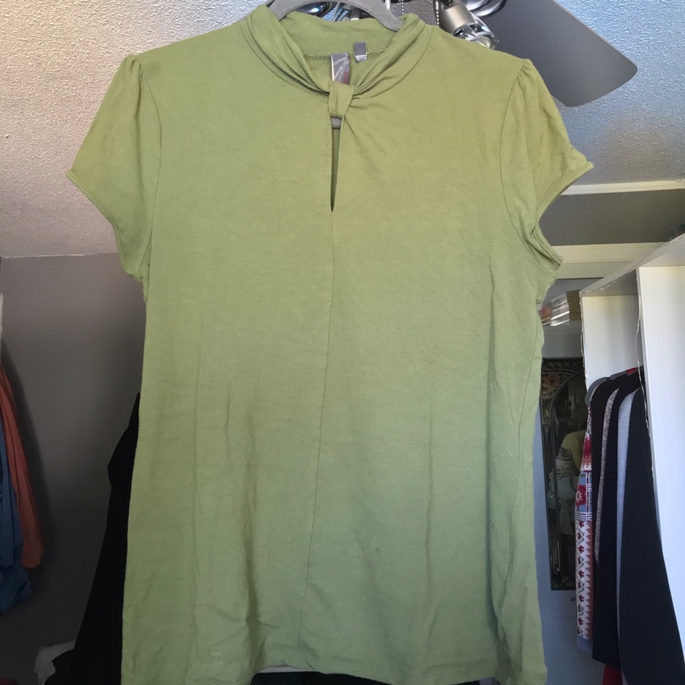 90s matcha green shirt. L.